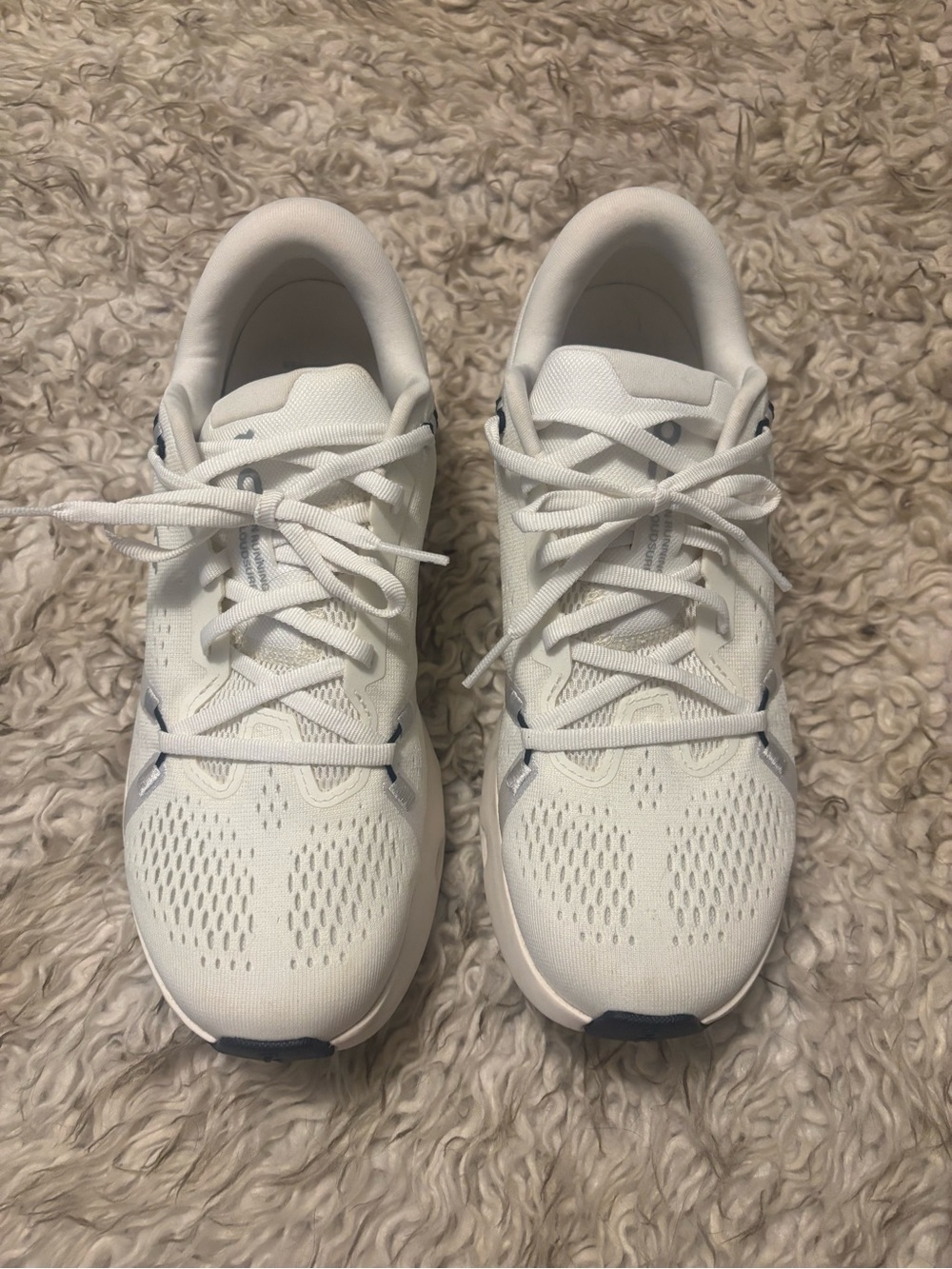 On Running White Women's 9.5 CloudRunner